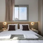 Chrystal Residences *
