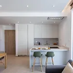 Chrystal Residences Apartman