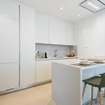 Chrystal Residences Apartman *